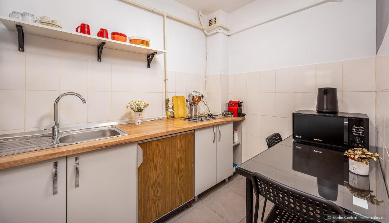 Studio Central Gura Humorului Exteriör bild